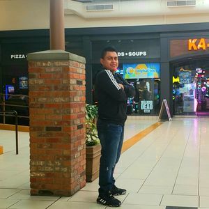 Meet your Posher, Eduardo